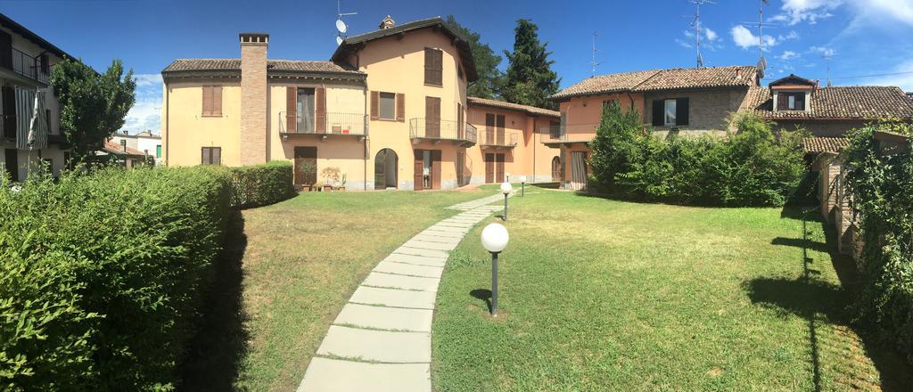 Bilocale Salice Terme Apartment Exterior foto