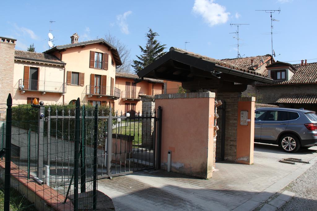Bilocale Salice Terme Apartment Exterior foto